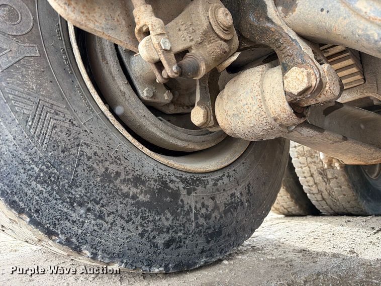 image for item FJ2029 2000 Volvo WG dump truck