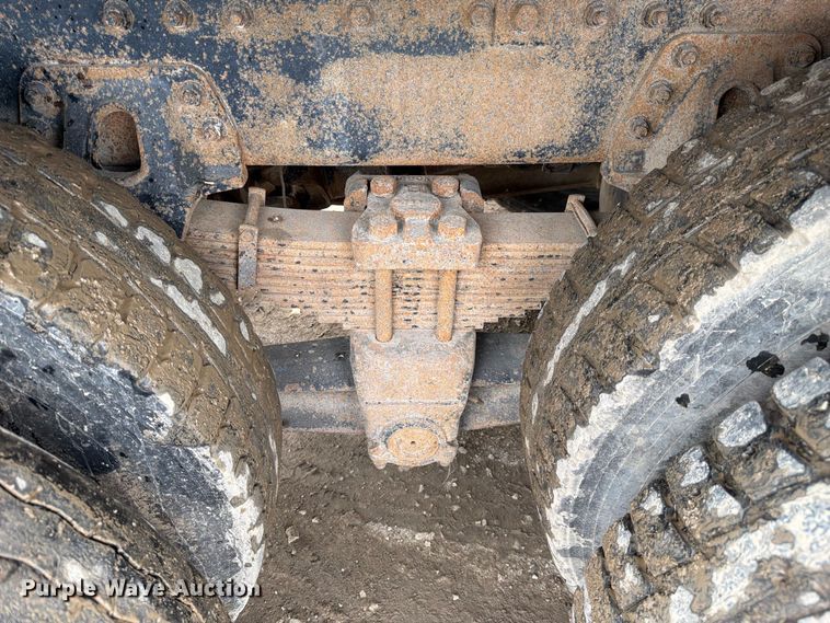 image for item FJ2029 2000 Volvo WG dump truck