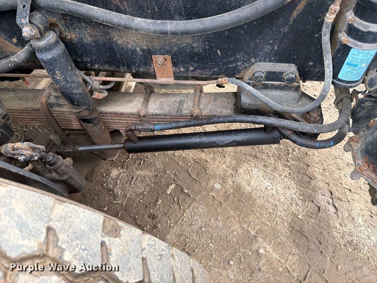 image for item FJ2029 2000 Volvo WG dump truck