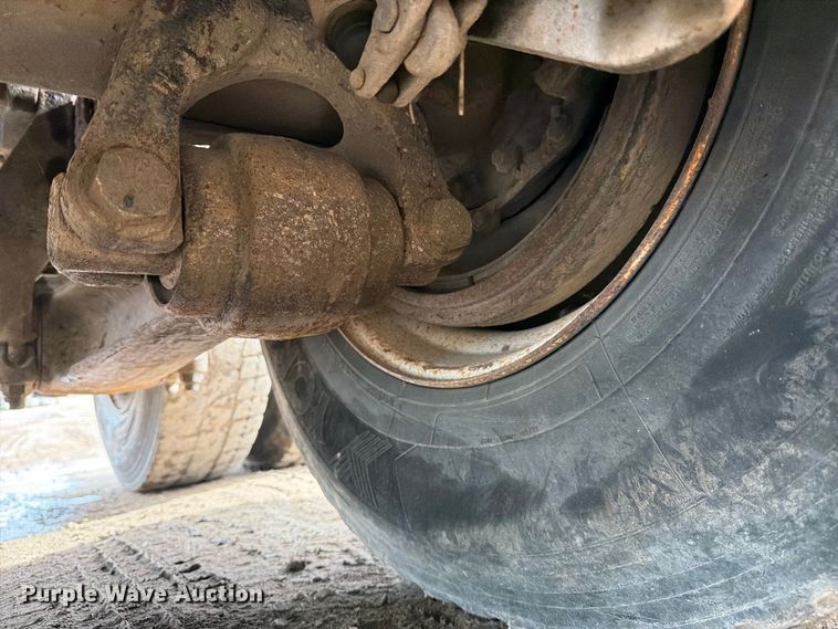 image for item FJ2029 2000 Volvo WG dump truck