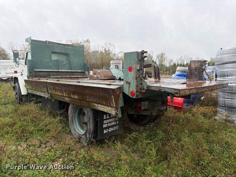 image for item FJ2051 1989 International 1754 dump flatbed truck