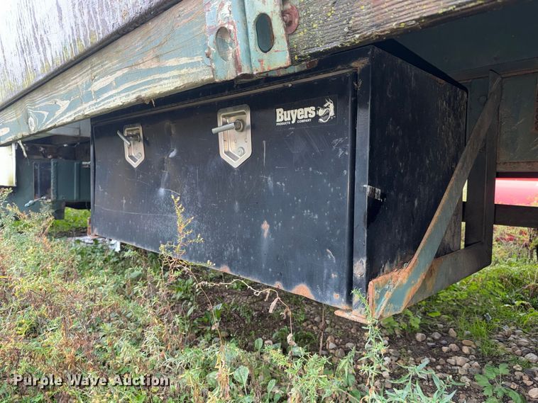 image for item FJ2051 1989 International 1754 dump flatbed truck