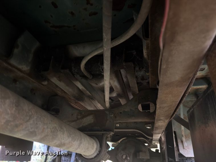 image for item FJ2051 1989 International 1754 dump flatbed truck
