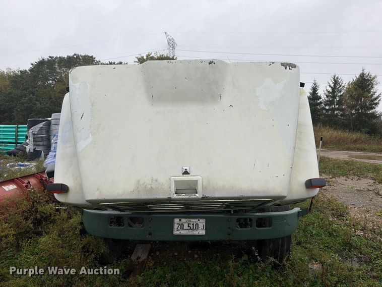 image for item FJ2051 1989 International 1754 dump flatbed truck