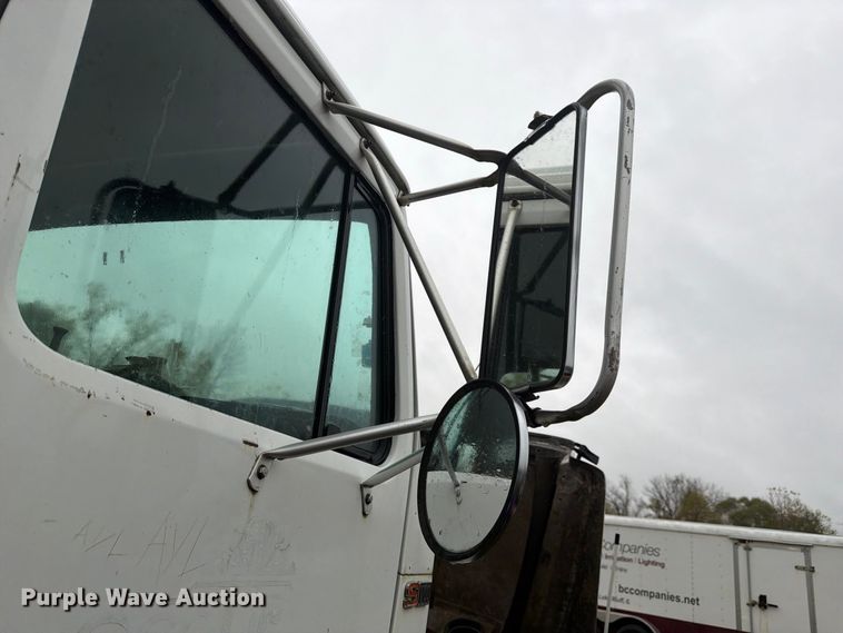 image for item FJ2051 1989 International 1754 dump flatbed truck