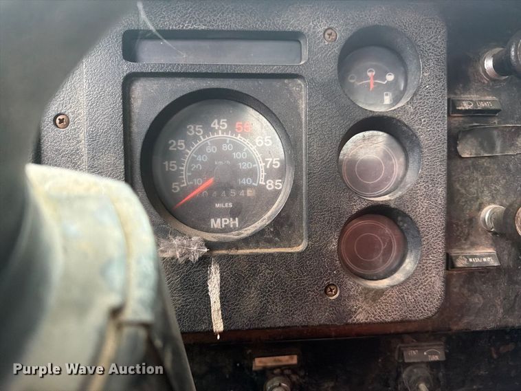 image for item FJ2051 1989 International 1754 dump flatbed truck