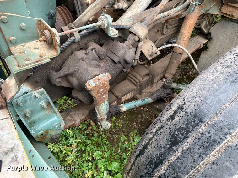 image for item FJ2051 1989 International 1754 dump flatbed truck