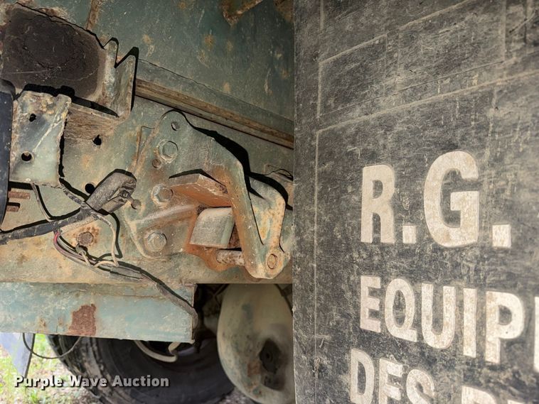 image for item FJ2051 1989 International 1754 dump flatbed truck