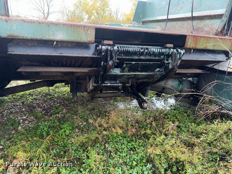 image for item FJ2051 1989 International 1754 dump flatbed truck