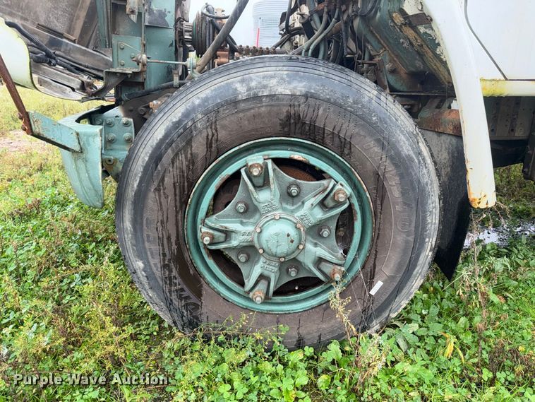 image for item FJ2051 1989 International 1754 dump flatbed truck