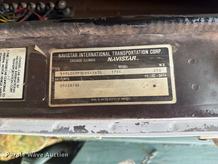 image for item FJ2051 1989 International 1754 dump flatbed truck