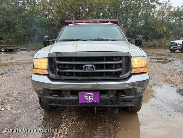 image for item FJ2052 2002 Ford F450 Super Duty dump truck