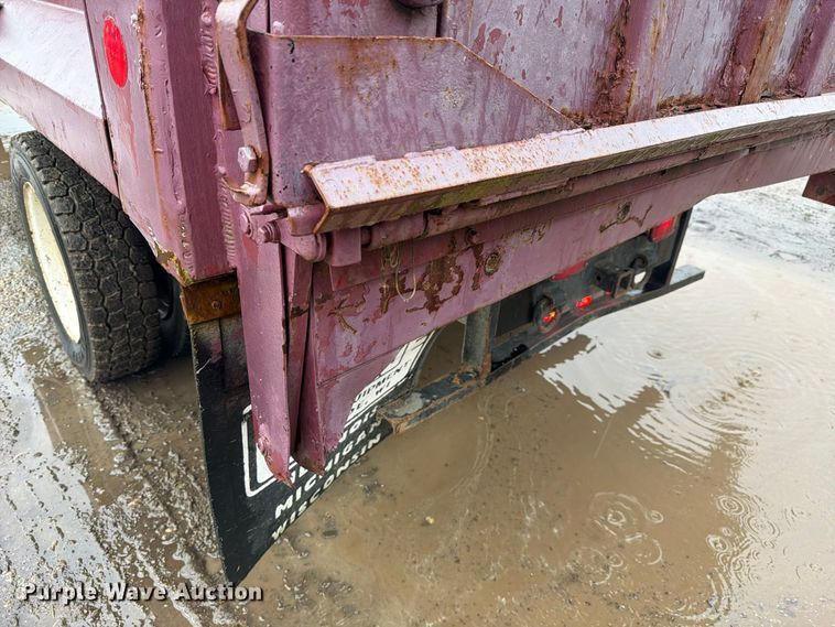 image for item FJ2052 2002 Ford F450 Super Duty dump truck