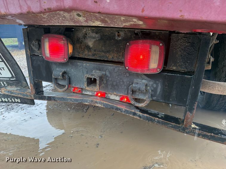 image for item FJ2052 2002 Ford F450 Super Duty dump truck