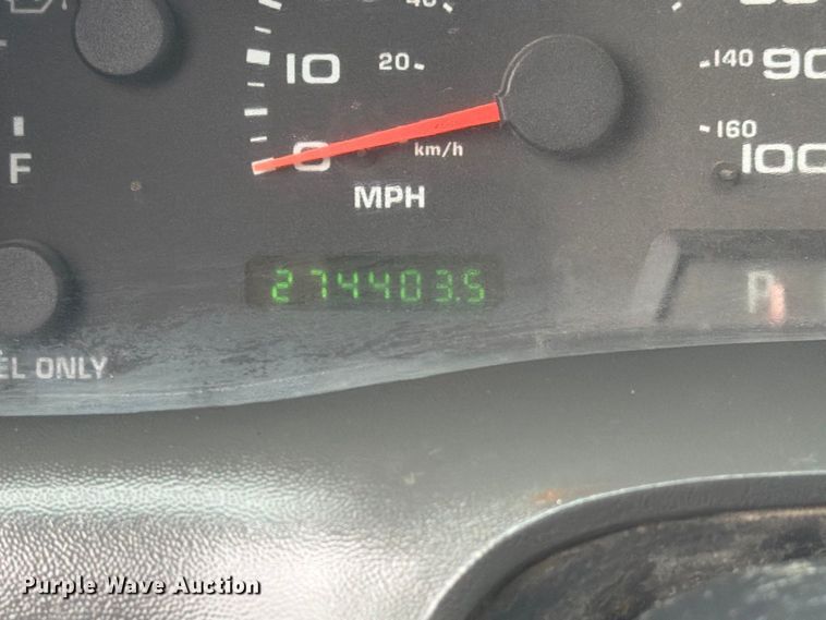 image for item FJ2052 2002 Ford F450 Super Duty dump truck