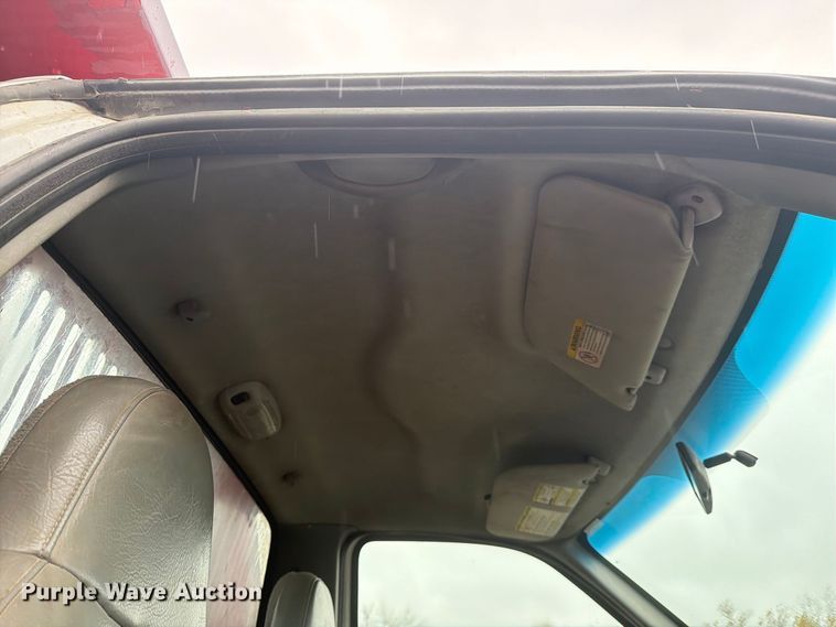 image for item FJ2052 2002 Ford F450 Super Duty dump truck