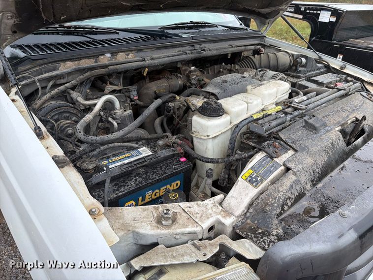 image for item FJ2052 2002 Ford F450 Super Duty dump truck