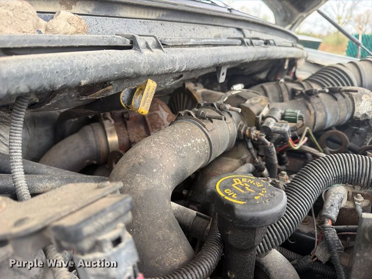 image for item FJ2052 2002 Ford F450 Super Duty dump truck