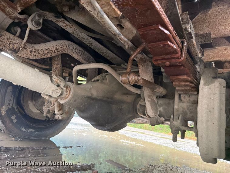 image for item FJ2052 2002 Ford F450 Super Duty dump truck