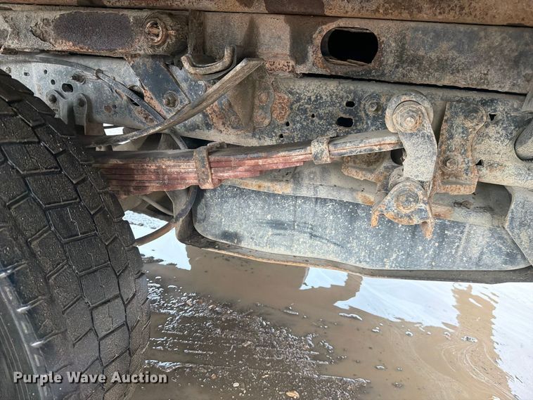 image for item FJ2052 2002 Ford F450 Super Duty dump truck