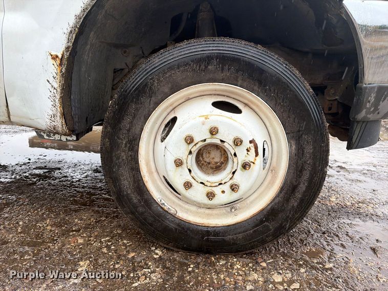 image for item FJ2052 2002 Ford F450 Super Duty dump truck