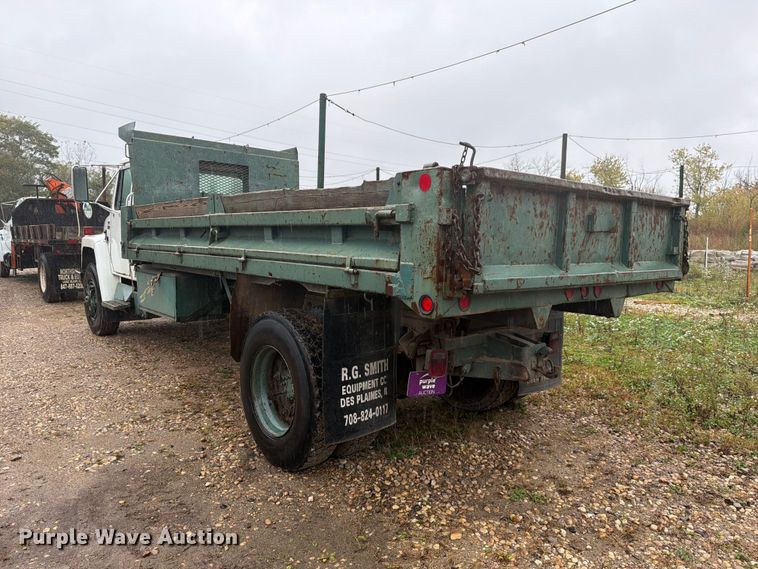 image for item FJ2054 1988 International 1754 dump truck