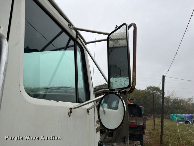 image for item FJ2054 1988 International 1754 dump truck