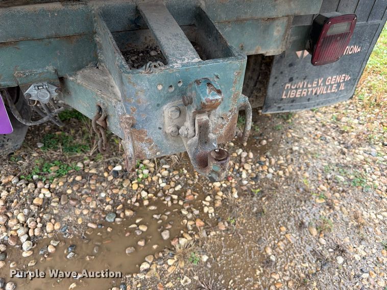 image for item FJ2054 1988 International 1754 dump truck