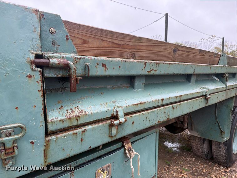 image for item FJ2054 1988 International 1754 dump truck