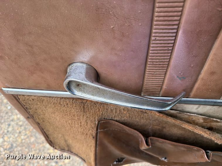image for item FJ2054 1988 International 1754 dump truck