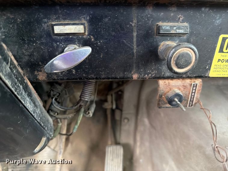 image for item FJ2054 1988 International 1754 dump truck