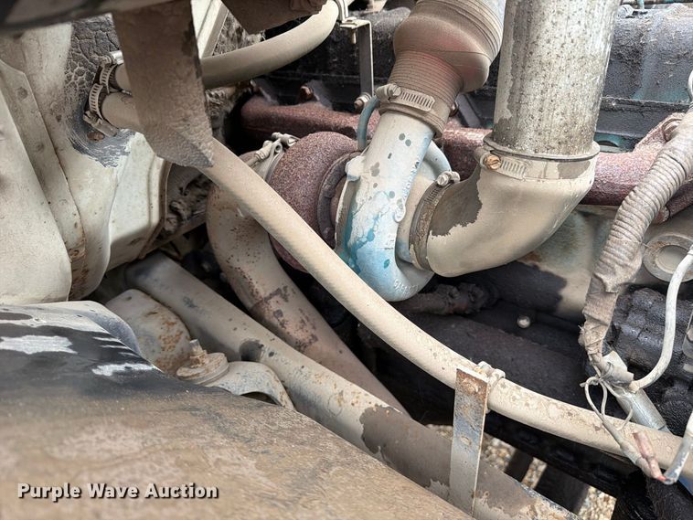 image for item FJ2054 1988 International 1754 dump truck