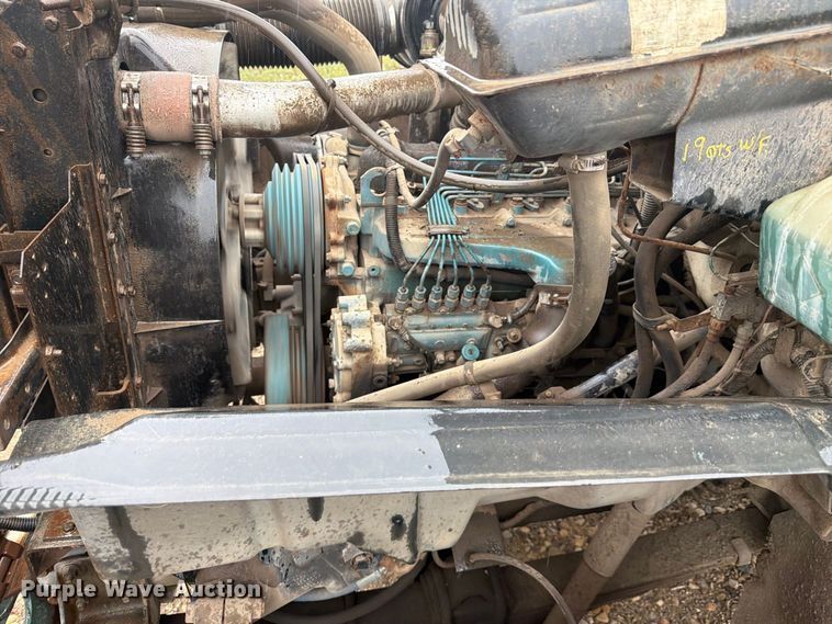 image for item FJ2054 1988 International 1754 dump truck
