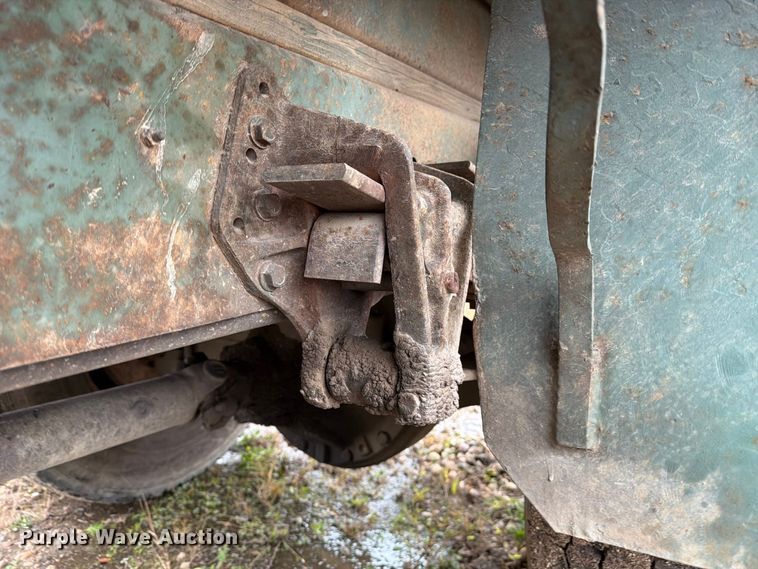 image for item FJ2054 1988 International 1754 dump truck