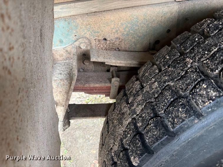 image for item FJ2054 1988 International 1754 dump truck