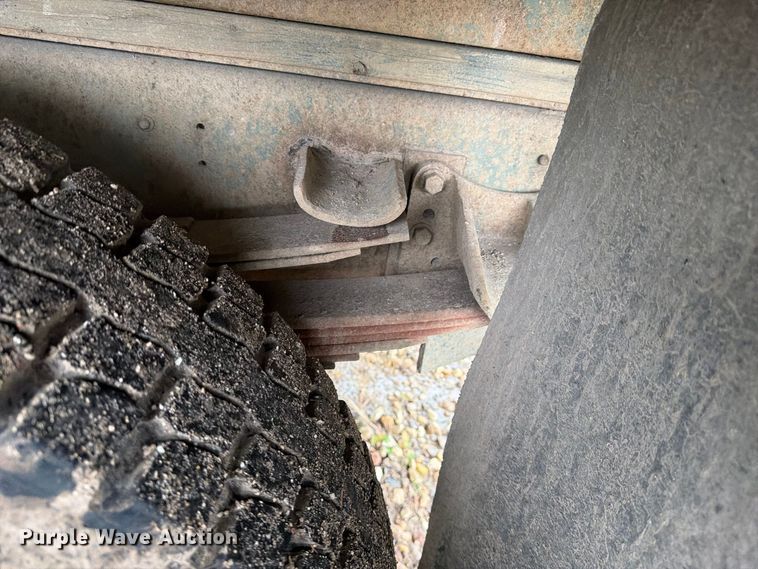 image for item FJ2054 1988 International 1754 dump truck