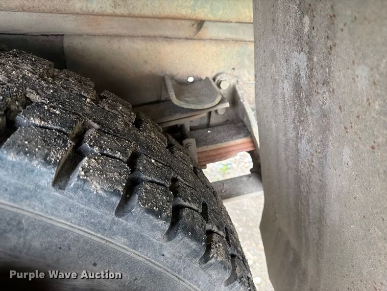 image for item FJ2054 1988 International 1754 dump truck