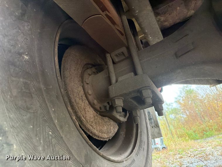 image for item FJ2054 1988 International 1754 dump truck