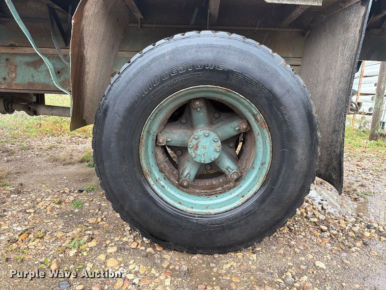 image for item FJ2054 1988 International 1754 dump truck