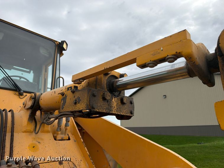 image for item FJ2070 1988 John Deere 544E wheel loader