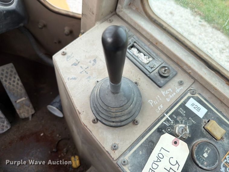 image for item FJ2070 1988 John Deere 544E wheel loader