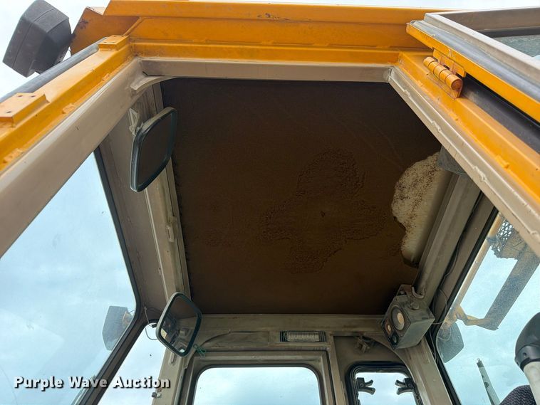 image for item FJ2070 1988 John Deere 544E wheel loader