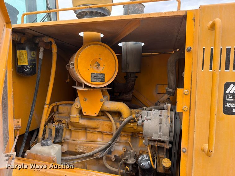 image for item FJ2070 1988 John Deere 544E wheel loader
