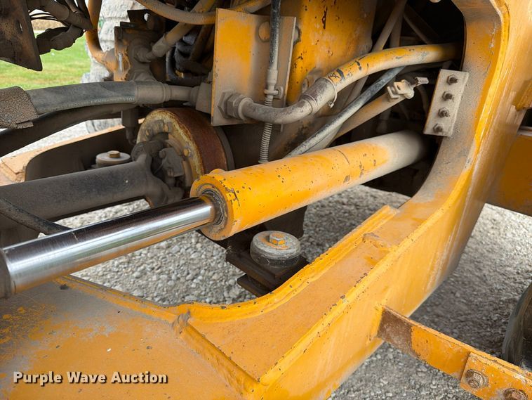 image for item FJ2070 1988 John Deere 544E wheel loader