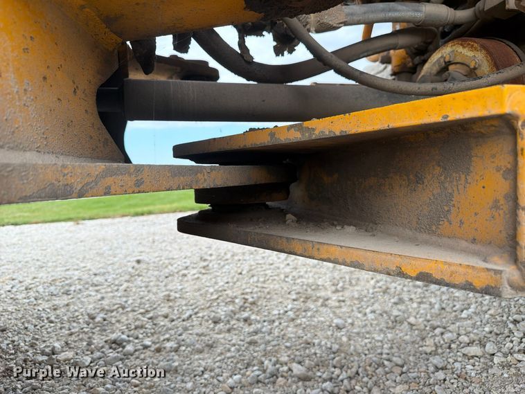 image for item FJ2070 1988 John Deere 544E wheel loader