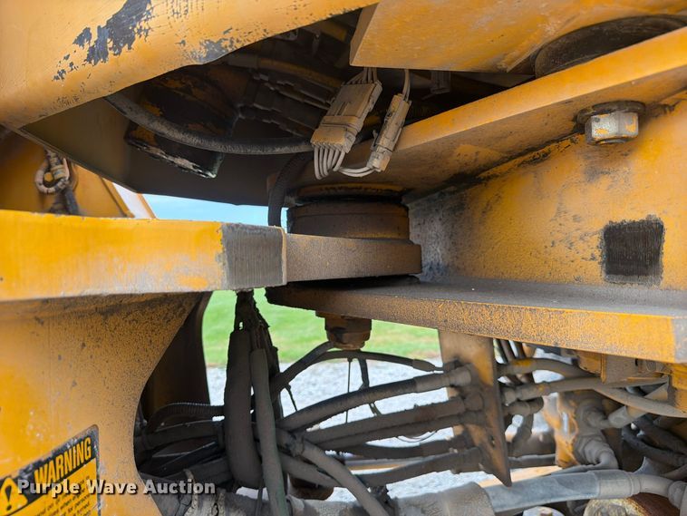 image for item FJ2070 1988 John Deere 544E wheel loader