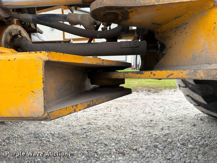 image for item FJ2070 1988 John Deere 544E wheel loader