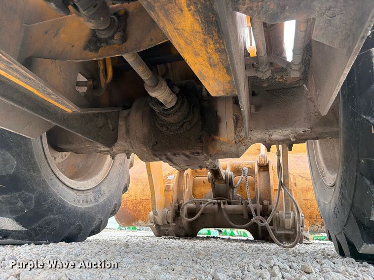 image for item FJ2070 1988 John Deere 544E wheel loader