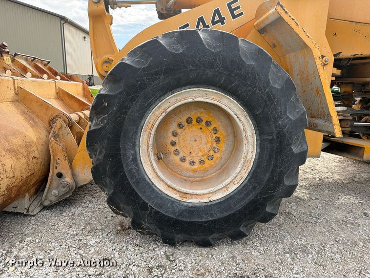 image for item FJ2070 1988 John Deere 544E wheel loader