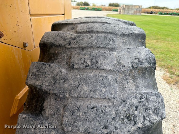 image for item FJ2070 1988 John Deere 544E wheel loader